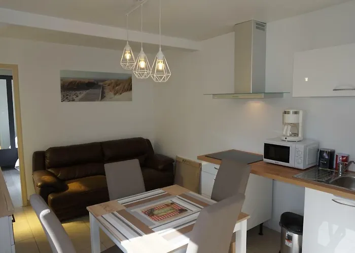 Maison De Standing Avec Jardin à 200m De La